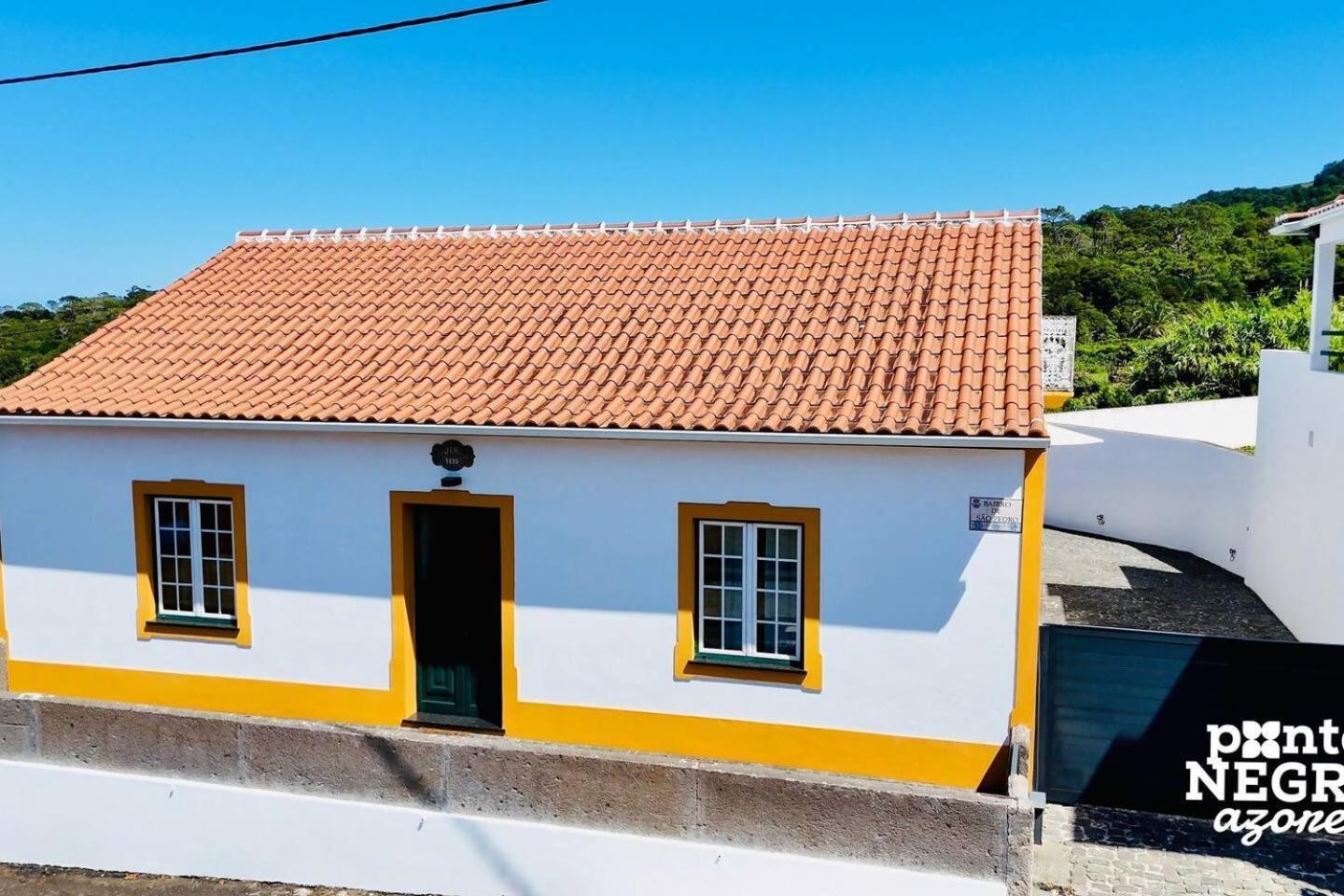 Casa Da Gente By Pontanegraazores Vila Biscoitos  Quarto foto